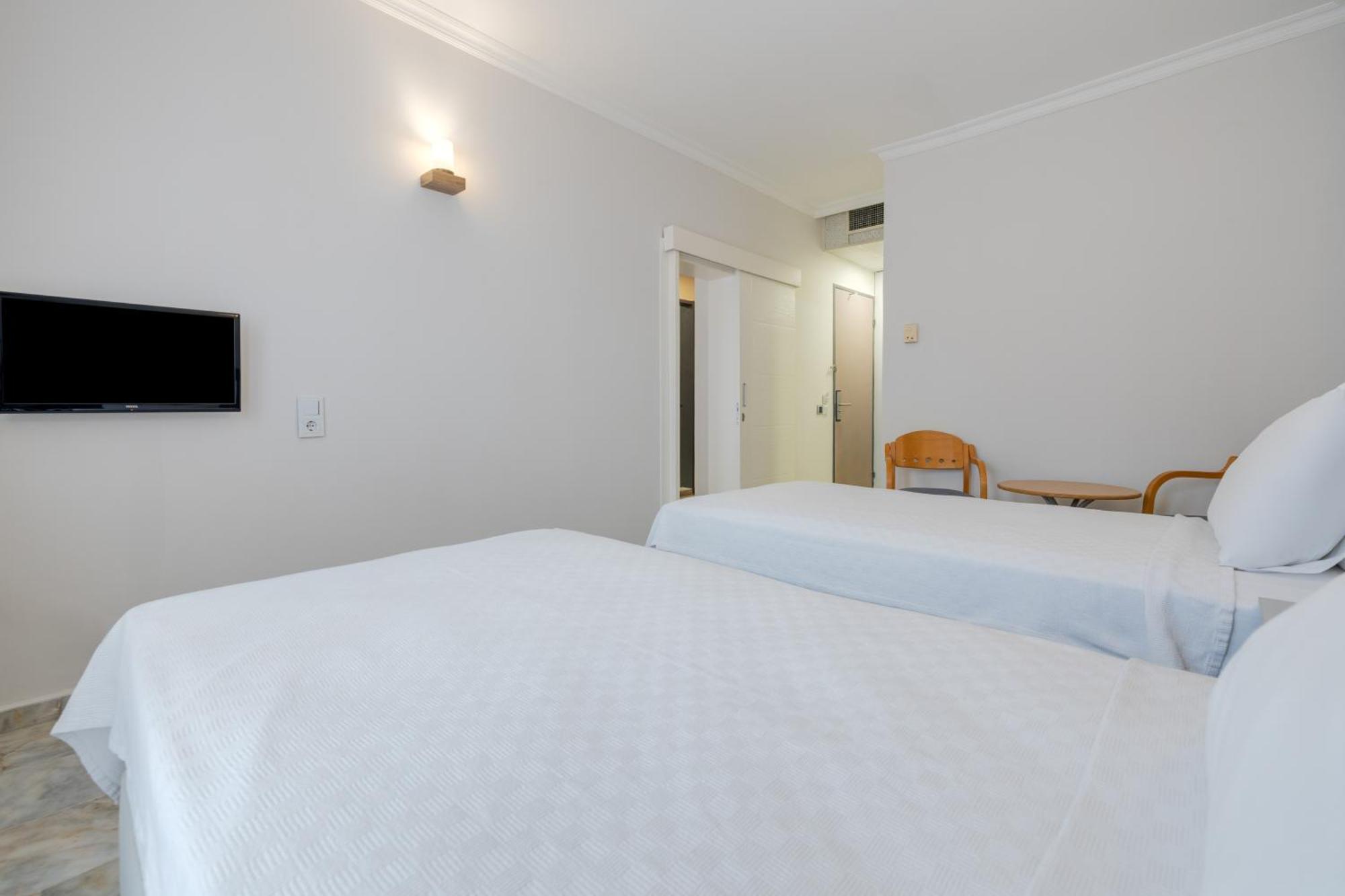 Hanedan Beach Hotel โฟชา ภายนอก รูปภาพ