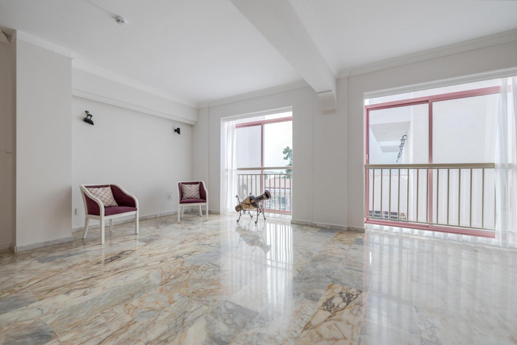 Hanedan Beach Hotel โฟชา ภายนอก รูปภาพ