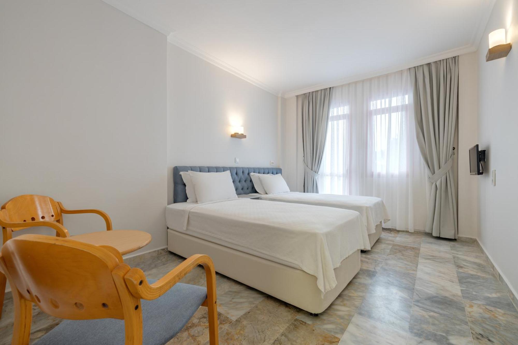 Hanedan Beach Hotel โฟชา ภายนอก รูปภาพ