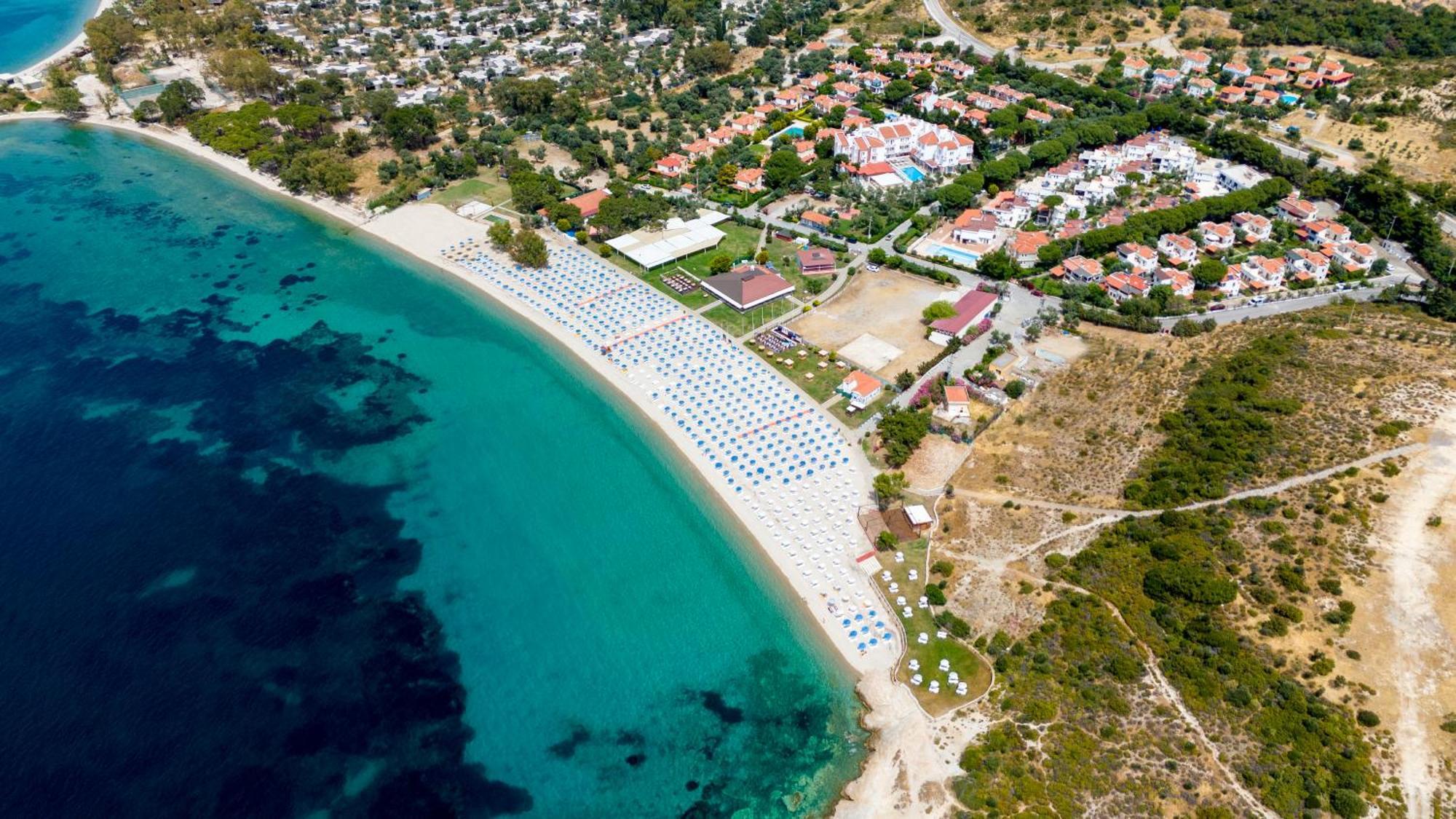 Hanedan Beach Hotel โฟชา ภายนอก รูปภาพ